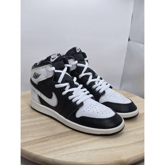 Nike Boys Air Jordan 1 FD1412-010 White Basketball Shoes Sneakers Size 3Y - Picture 5 of 9